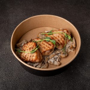 Медальйони з індички з грибним соусом — доставка U-FIT